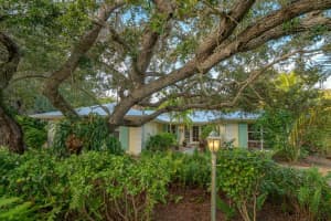 815 El Perdido Street, Vero Beach
