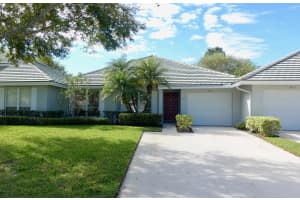 2822 Sw Westlake Circle, Palm City