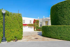 100 Regents Park Road, Palm Beach
