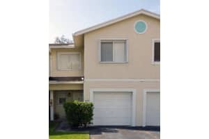 5829 Nw 57th Avenue 28, Tamarac
