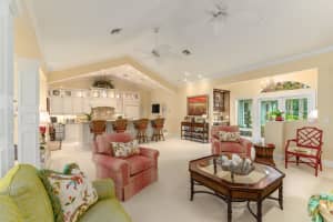 1571 Nw Sweetbay Circle, Palm City