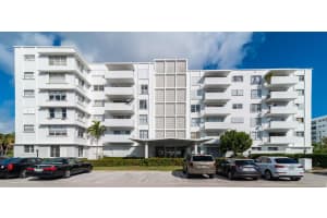 1075 92nd Street 405, Bay Harbor Islands