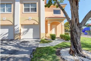 425 Talia Circle, Palm Springs