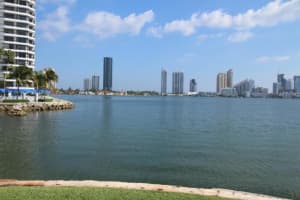 3350 Ne 192nd Street 5g-b, Aventura