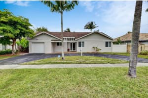 9713 N Carousel Circle, Boca Raton