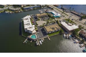 309 Lake Circle 102, North Palm Beach