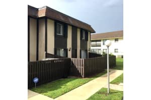 2110 Sherwood Forest Boulevard 24, West Palm Beach