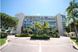 600 Grapetree Drive 9es, Key Biscayne