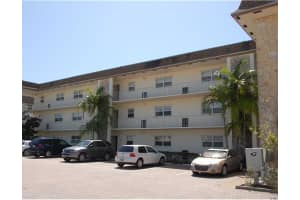 124 Shore Court 303, North Palm Beach