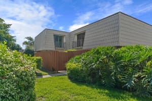 1700 Embassy Drive 408, West Palm Beach
