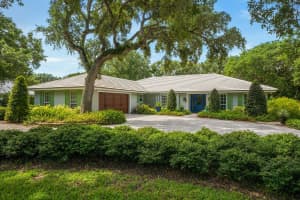 4631 Pebble Bay S, Indian River Shores