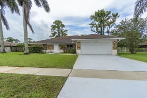 156 Sunflower Circle, Royal Palm Beach