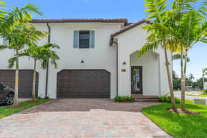 3182 Santa Catalina Place, Greenacres