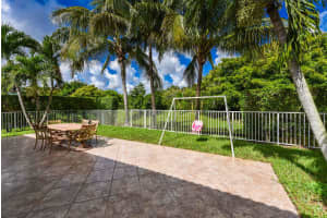 8003 Nw 70 Avenue, Parkland