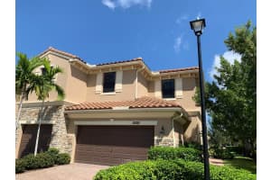 10091 Wellington Parc Drive, Wellington