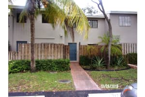5178 S University Drive, Davie
