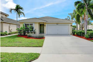 4912 Lombard Pass Dr, Lake Worth