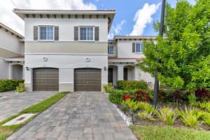 355 Se 1st Drive, Deerfield Beach