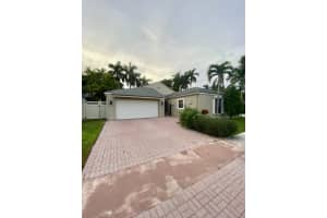 21657 Sutters Ln Lane, Boca Raton