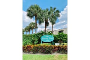 1700 Embassy Drive 509, West Palm Beach