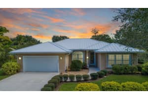 5027 Se Bent Wood Drive, Stuart