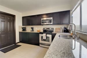 581 Nw 47th Avenue, Delray Beach