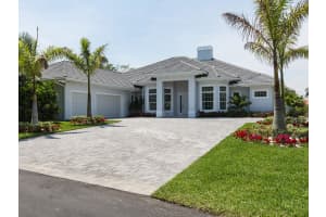 1435 Shorelands Drive N, Vero Beach