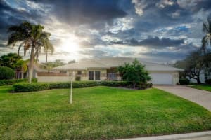 8878 Se Marina Bay Drive, Hobe Sound