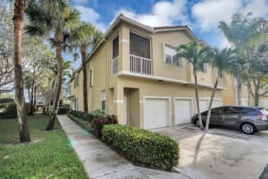 162 Village Boulevard B, Tequesta