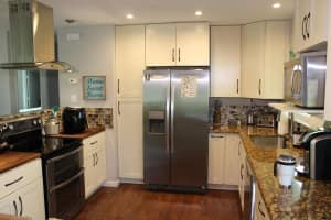 1556 Se Balcourt Court, Port St Lucie