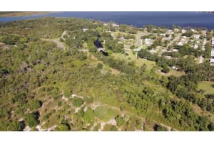 1055 Lake Josephine Drive, Sebring