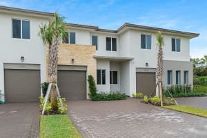 1050 Pioneer Way, Royal Palm Beach