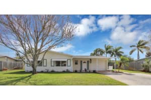 1009 Coral Court, Boynton Beach