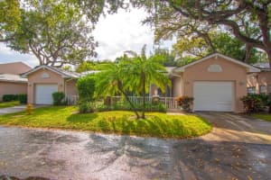 212 Park Shores Circle 212, Indian River Shores