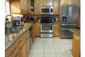 9694 Royal Palm Boulevard 22-3, Coral Springs