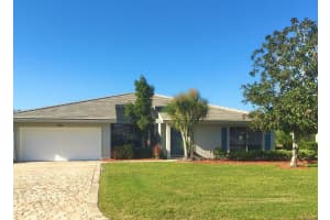 2326 Sw Creekside Drive, Palm City