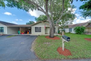 3665 W Forge Road 39, Davie