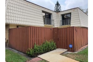 1700 Embassy Drive 208, West Palm Beach
