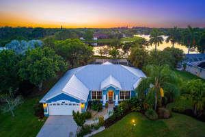 928 Se Waterside Way, Stuart