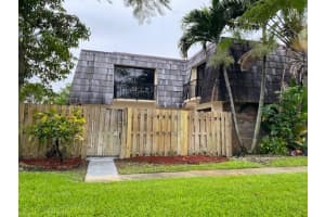 1520 Forest Lakes Circle B, West Palm Beach