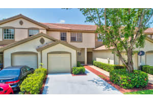 6298 Crescent Lake Way, Lake Worth