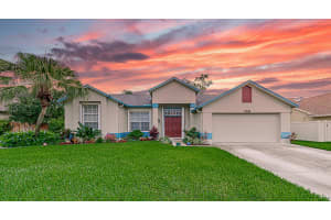 155 Royal Pine Circle S, Royal Palm Beach