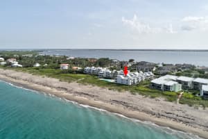 2051 Ne Ocean Boulevard 25, Stuart