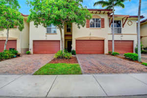 121 E Prive Circle E, Delray Beach