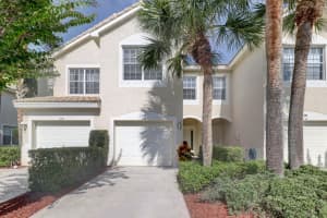1135 Woodfield Court, Greenacres
