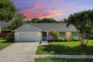 114 Sand Pine Way, Royal Palm Beach