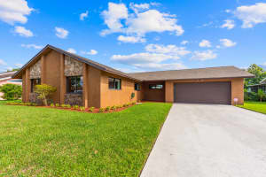 684 Connestee Road, West Palm Beach