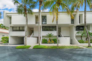 2335 S Ocean Boulevard A-3, Palm Beach