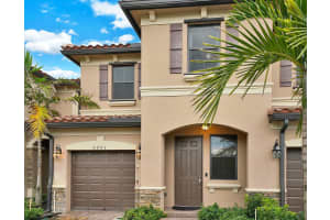 6603 N Anise Court, Davie