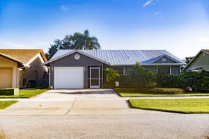 4281 Se Satinleaf Place, Stuart